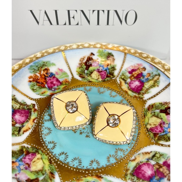Valentino Garavani Vintage Crystal & Enamel Clip-On Earrings - Picture 4 of 10